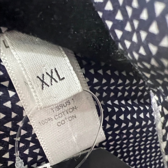 Armani Collezioni Navy Casual Button-Down Shirt With Tiangle Print - Picture 6 of 6